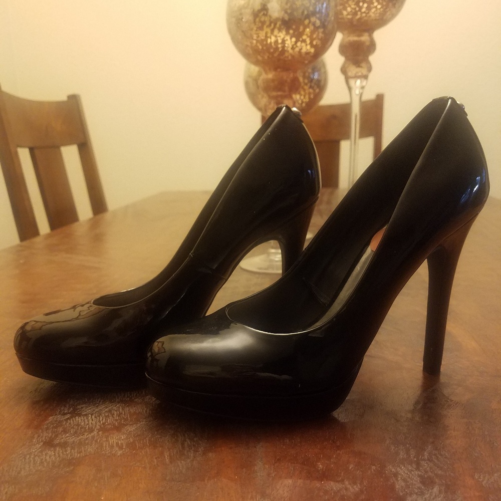 Guess Stiletto Pumps
